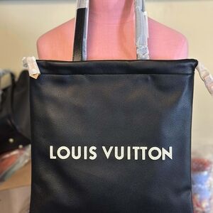 Buyers Choice Multiple Options Black and White Tote See All Photos